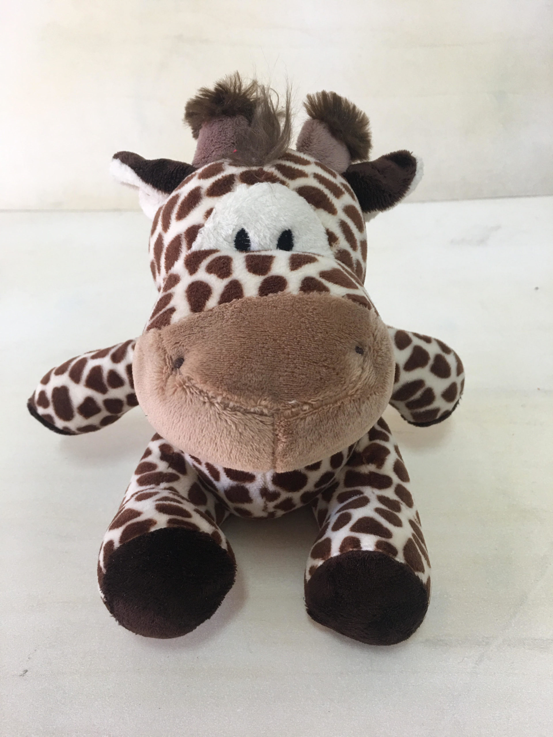 hamleys giraffe soft toy