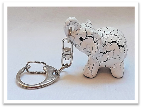 Handpainted Elephant Keyring Crackle EKRCR