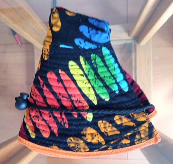 Funky Feather Design Beach Hat - Image 2